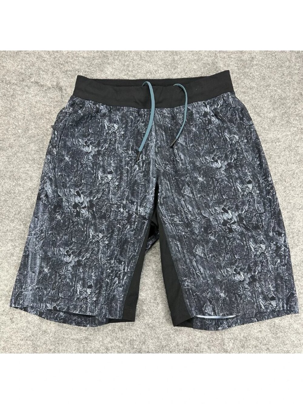 Lululemon Shorts Mens Medium M‎ License To Train Linerless Blue Activewear Gym